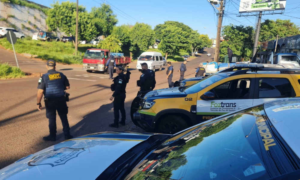 Operação integrada inibe “pedágio” no acesso do Jardim Jupira para BR-277 e Ponte da Amizade