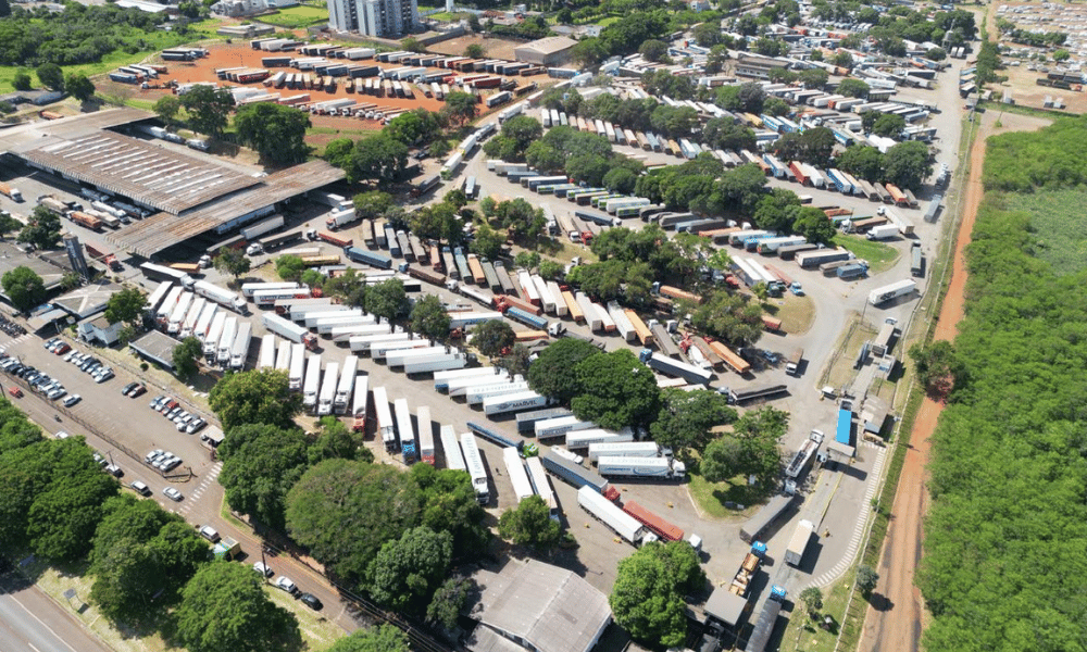 Porto Seco de Foz do Iguaçu supera recorde e movimenta US$ 9,7 bilhões em 2025