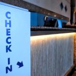 Governo não vai monitorar turistas entenda a ficha digital de hóspedes