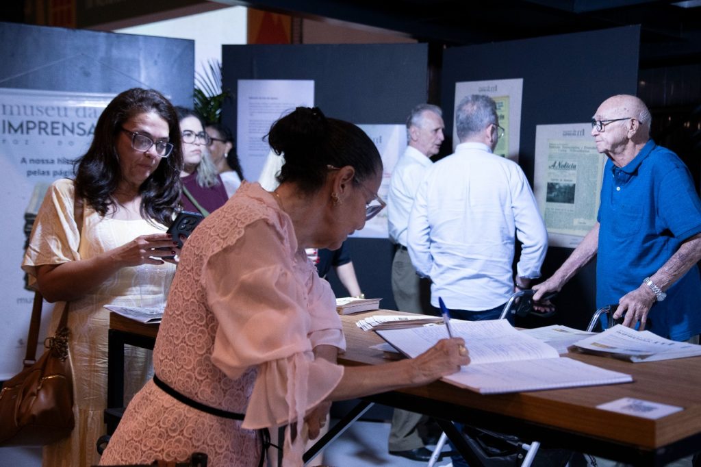 Unioeste recebe Museu da Imprensa que revisita a história de Foz