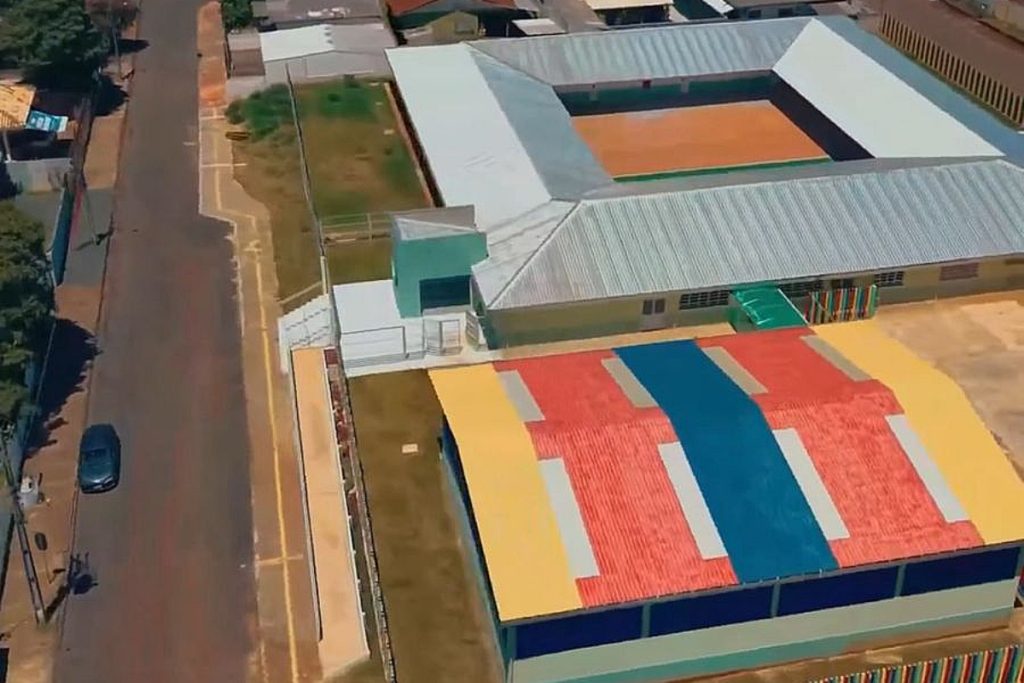 Prefeitura entrega nova estrutura da Escola Cândido Portinari