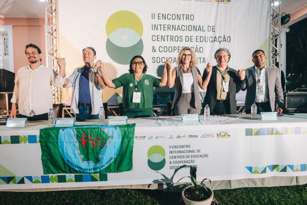 Itaipu leva Núcleos Socioambientais a encontro internacional