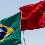 Brasil adota reciprocidade e isenta visto para chineses