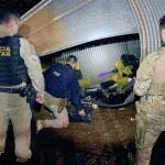 PRF apreende 2,3 toneladas de drogas na BR-163 em Cascavel