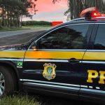 PRF recupera caminhonete furtada na BR-277 em Céu Azul