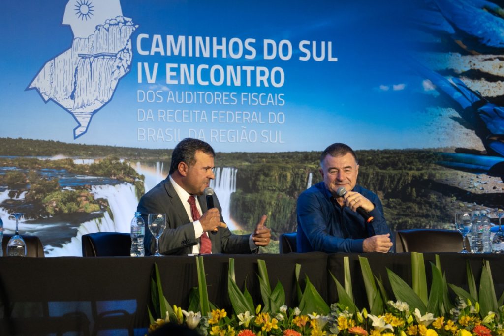 Itaipu participa de Encontro dos Auditores Fiscais da Receita Federal da Região Sul