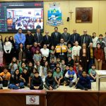Alunos da Escola Cora Coralina conhecem o plenário e as atividades desenvolvidas pela Câmara
