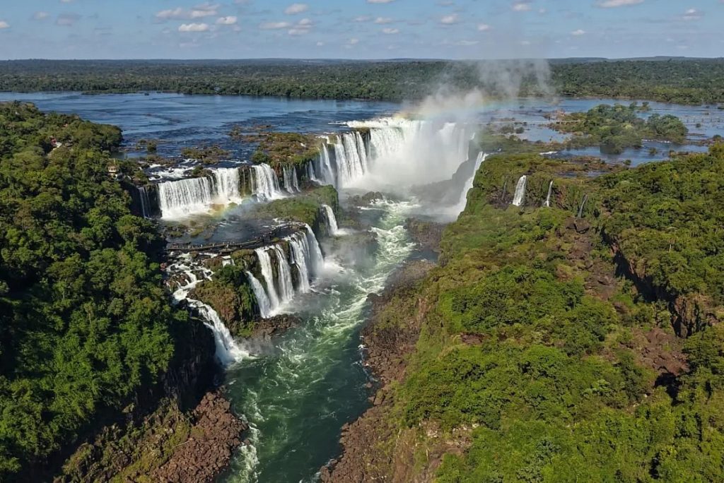 Relatório coloca Foz do Iguaçu como um dos destinos mais comercializados no país