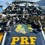 Maior da história: PRF apreende 26 fuzis no Paraná