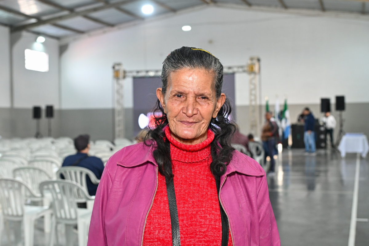 Tereza Fontoura Machado, servidora pública aposentada, que mora em uma área de ocupação na Vila Nossa Senhora das Graças.
