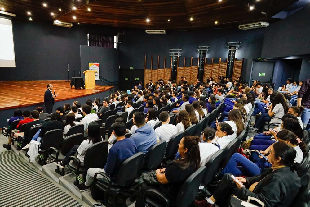 Seminários sobre o futuro do trabalho reúnem mais de 4 mil pessoas no PR e MS