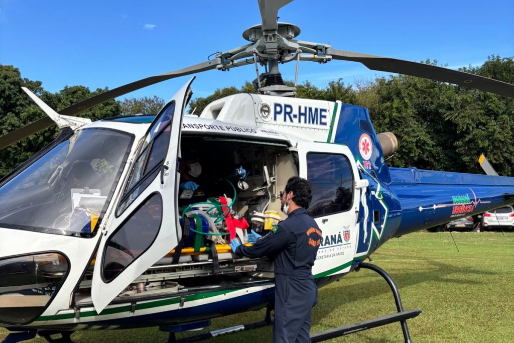 Paciente do Hospital Municipal Padre Germano Lauck é transferido por transporte aeromédico para a Policlínica de Pato Branco