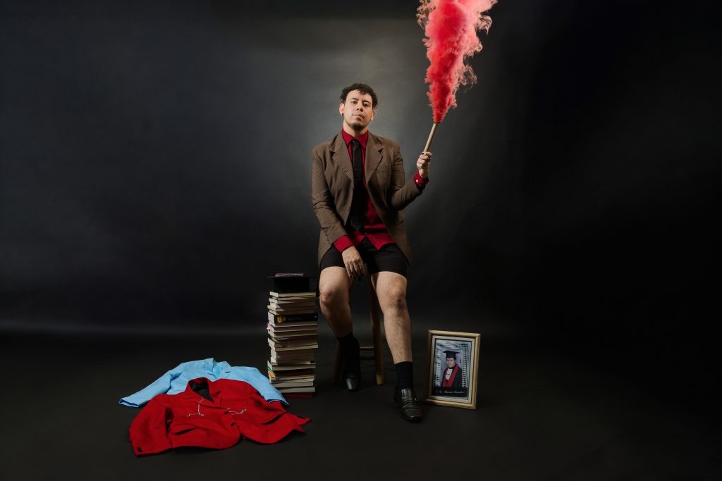 Marc Yann aposta em nostalgia pop e lança “MEUS 16”, single synthpop que revive o primeiro amor colegial