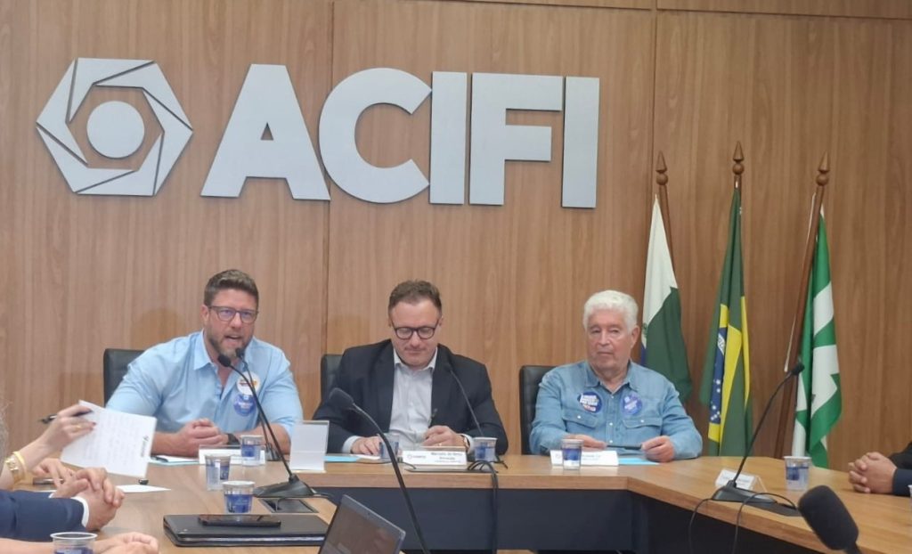 No Codefoz, Requião Filho apresenta propostas para serviços públicos e economia