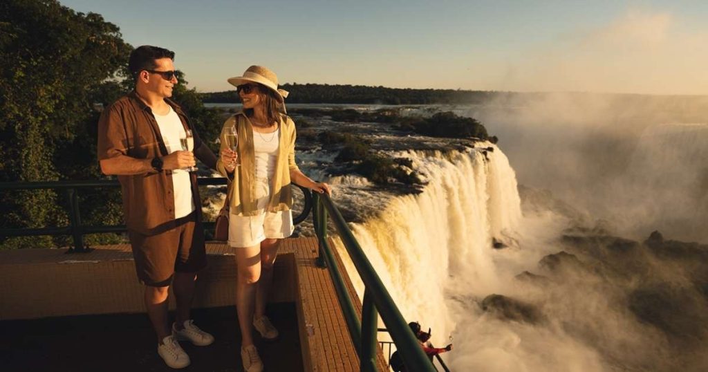 Love Iguassu encerra venda de ingressos neste dia 08 com Sunset exclusivo nas Cataratas